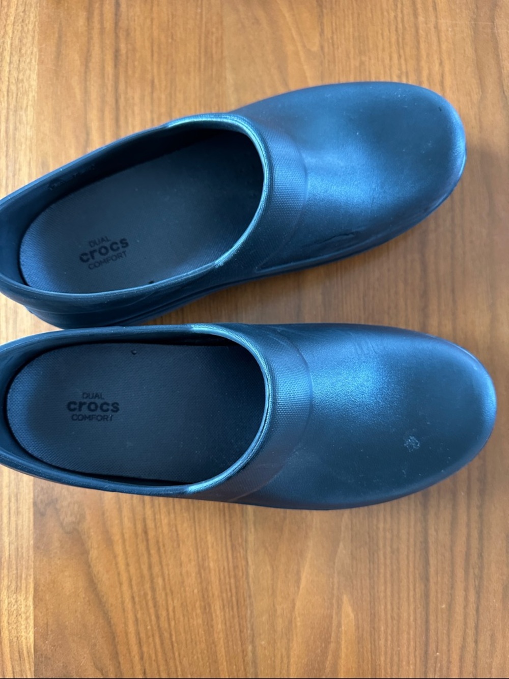 CROCS Women’s Size 11Black Slip-On Work Loafers
